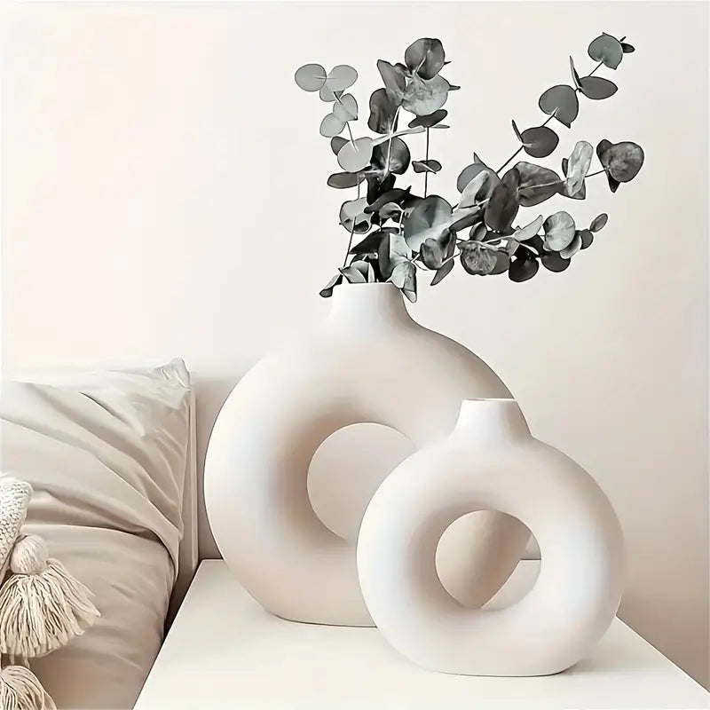 Bohemian Chic O-Shaped Resin Vase - Perfect for Bedroom & Living Room Decor, No Battery Needed